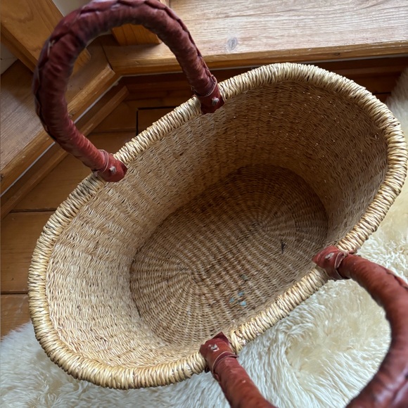 Vintage Woven Market Basket - Picture 3 of 6